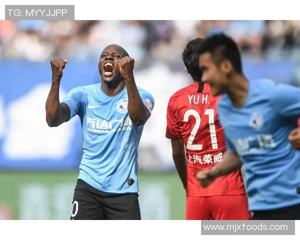 上港与大连精彩对决高清录像回顾全场进球与精彩瞬间分析