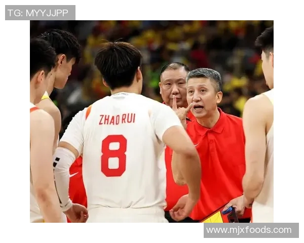 中国男篮迎战伊拉克全力以赴争夺胜利精彩解说带你感受比赛激情与悬念